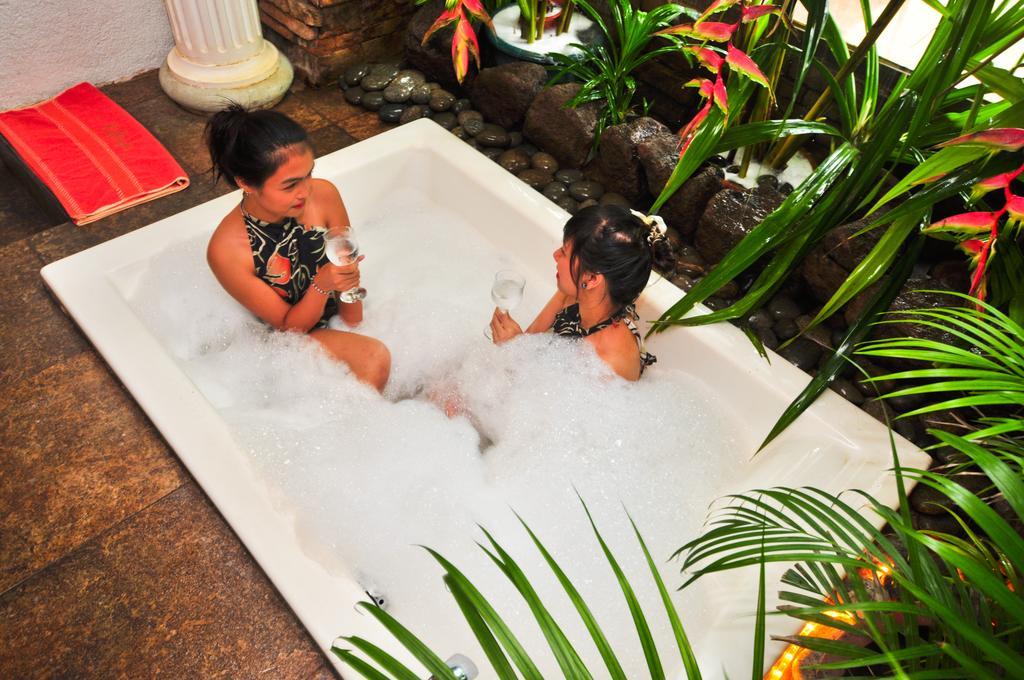 Callospa And Resort Antipolo Buitenkant foto